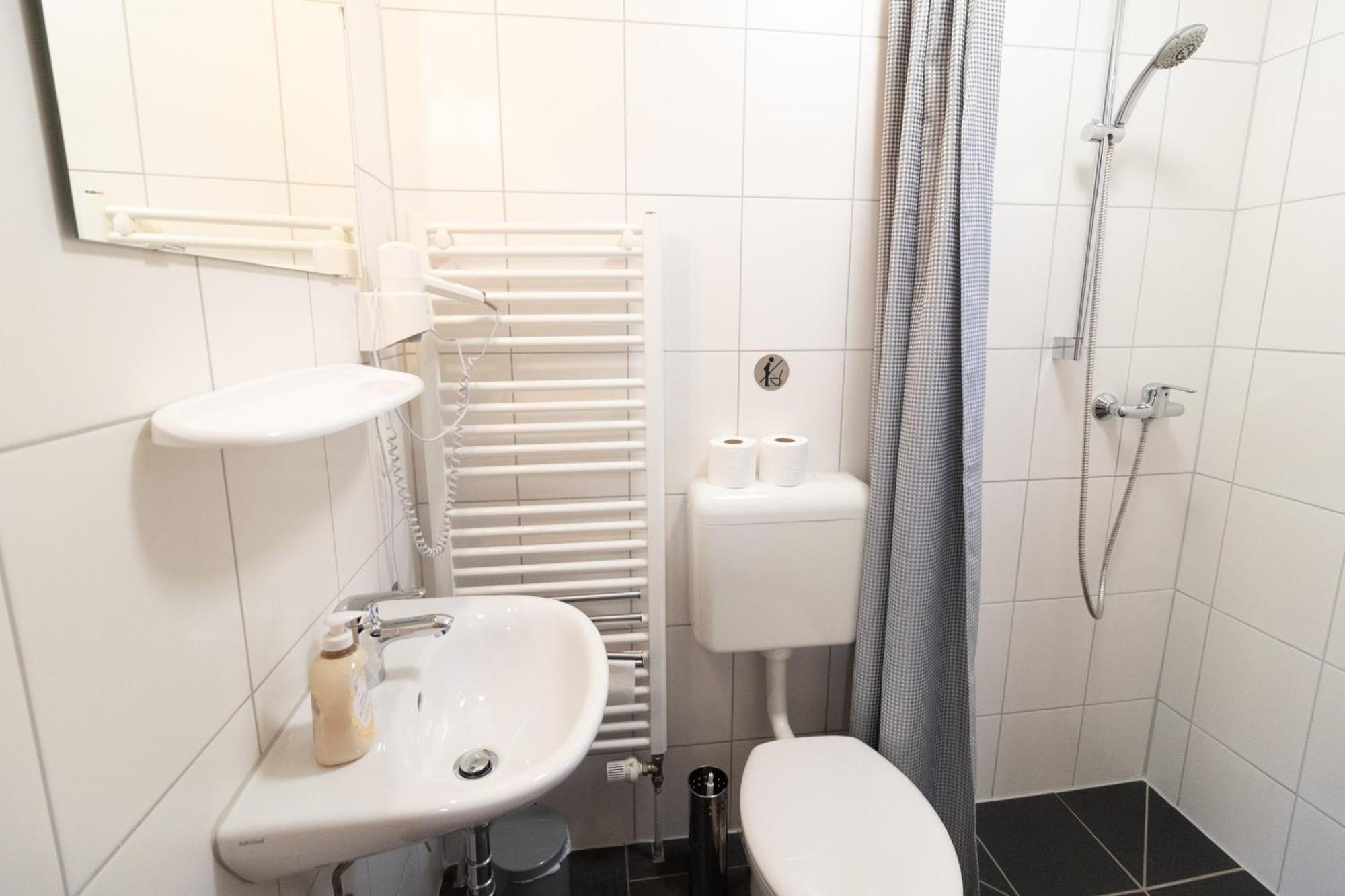 Gaestezimmer Am Alten Kaffee Hof Suderburg エクステリア 写真